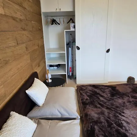 So Saunou, Primo Stary Smokovec Apartment